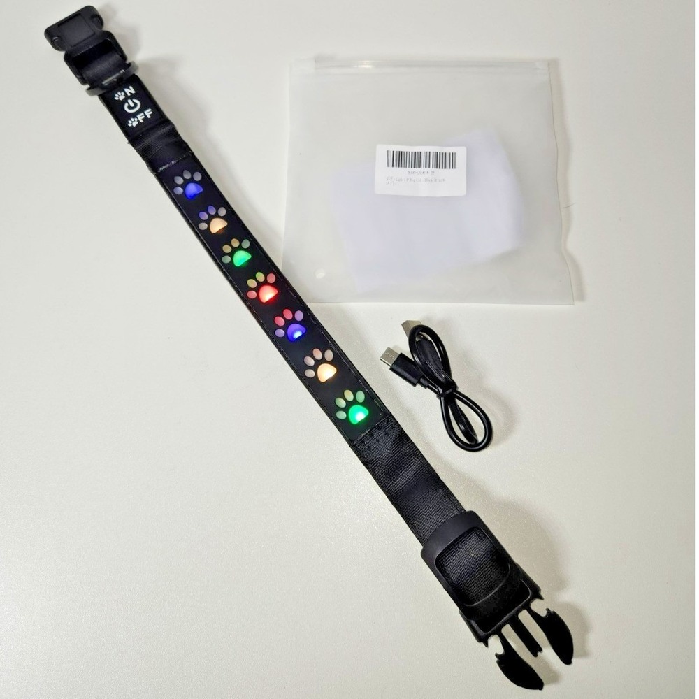 Rechargeable Light-Up Dog Clip-On "Paw" Collar (Medium) Four Light Settings New